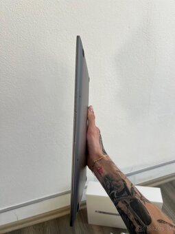 Predám MacBook air 2020 m1 - 6