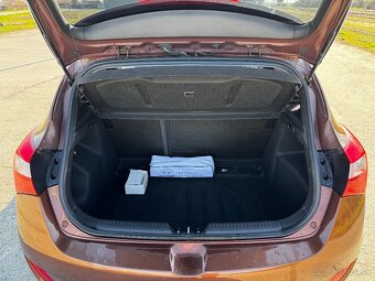 Hyundai i30 1.6 crdi 81kw 2014 - 6