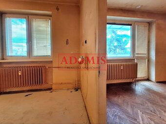 ADOMIS - predáme 2izbový tehlový byt 57m2, balkón, Podhradov - 6