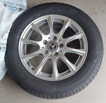 205/60 R16 92V - 6