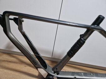 Kellys hacker 70 27,5" L carbon rám 2024 - 6
