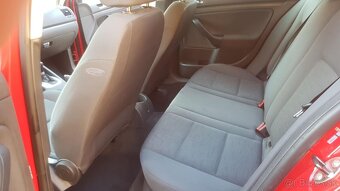 Predam wolksvagen golf 5. 1.9tdi. - 6