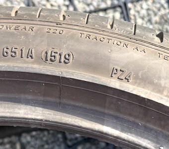 315/30 R21 Pirelli Pzero - 6