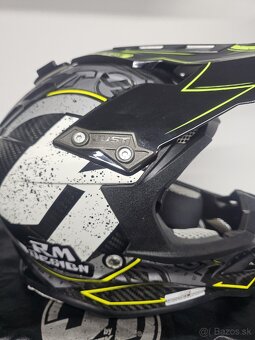 Predám celocarbonovú prilbu Just 1, velkosť M - 6