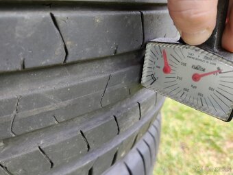 Pirelli p-zero 245/35r20 95W - 6