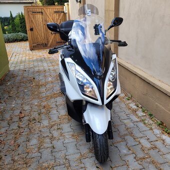 Predam MAXI skuter KYMCO Downtown 125i - 6