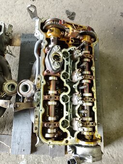 BMW N63b44A hlava motoru - 6