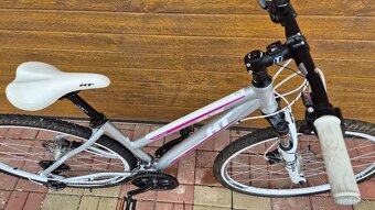 Cross bicykel značky HT - 6