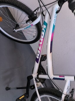 Dievčenský bicykel 24" - 6