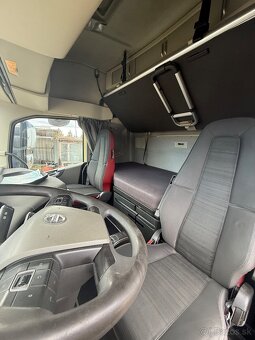 Ťahač Volvo - 6