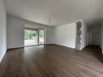 4-izbový RD v peknom prostredí na predaj - 6