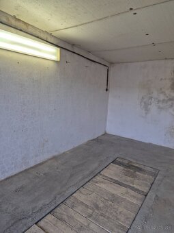 GARÁŽ NA UL.ODBORÁROV V KN. - 6