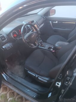 Kia Sorento 2.2 CRDi 145kw A/T 4x4 - 6