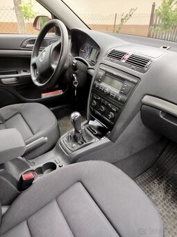 Predám Škoda Octavia 1.9 tdi 77kw diesel - 6