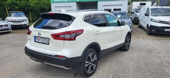 Nissan Qashqai benzin 117 kW automat 1.majitel rok 2020 naj. - 6