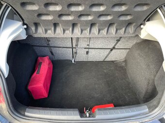 Seat Ibiza IV (6J5, 6P1) 1.2i Reference - 6