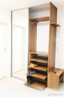 Vstavané skrine a nábytok na mieru - 6