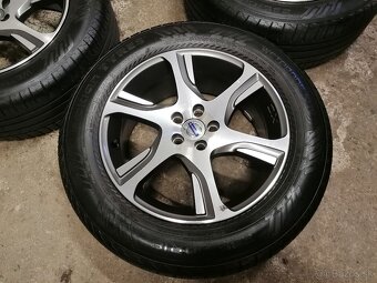 Letná sada VOLVO R18 - 6