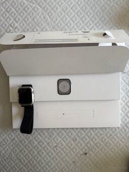 Predám Apple Watch 8 45mm - 6