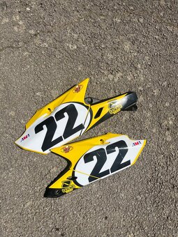 Predám plasty na Yamaha YZF 250 (komplet – bez airboxu) - 6