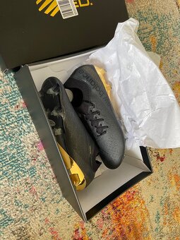 Kopacky New Balance Furon - 6