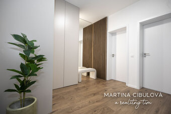 Na predaj 2 izbový štýlový zariadený byt v novostavbe v Bans - 6