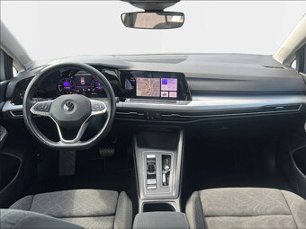 VW Golf VIII 1.5 eTSI DSG 2022 - 6