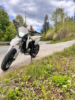 Supermoto - 6