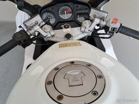Honda VFR 750F RC36 - 6