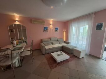 Chorvátsko, 3 izbový apartmán 98 metrov od mora. - 6