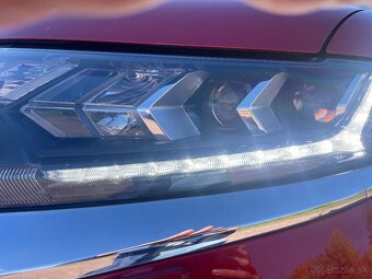 Mitsubishi Outlander 4x4 benzin automat SK 7 miest 2019 - 6