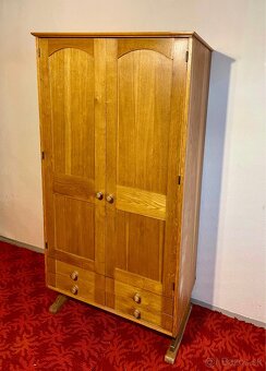 Vitrína a Skriňa - 6