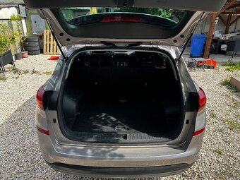 Hyundai Tucson 1.6 crdi (100kw) Automat - 6