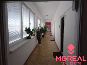 Na prenájom dva kancelárske priestory v priemyselnej časti T - 6