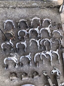 Favorit, Eska diely - 6