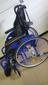 invalidny vozík SOPUR 40cm pre ovládanie jednou rukou AL - 6