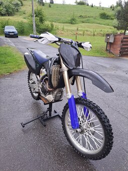 Yamaha YZF 250 - 6