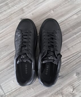 Predam damske tenisky Guess - 6