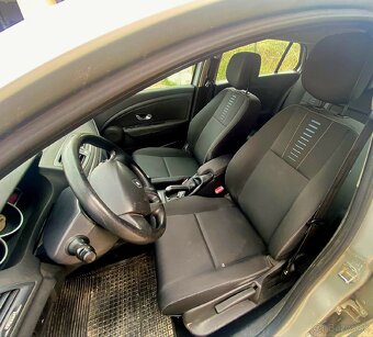 Renault Megane Grandtour 1.4Tce - 6