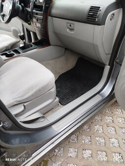 Predám KIA Sorento 2,5 diesel/manual - 6