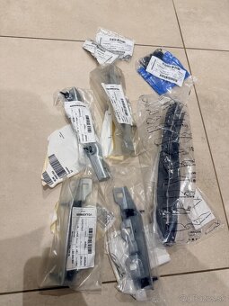 VW Touareg 2 - Originálne strešné nosiče - 6