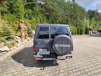 Toyota Land cruiser 70 - 6