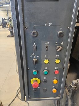 Hydraulické tabulové nůžky BAYKAL HGL 3100/8 - 6