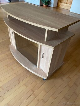 Predám TV stolík dub sonoma ako nový - 6