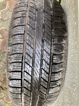 Good Year Wrangler 255/55R19 - 6