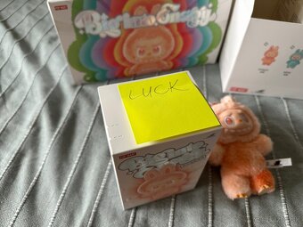 THE MONSTERS Big into Energy POP MART Labubu - 6