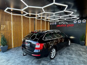 Škoda Octavia Combi 2.0 TDI Elegance DSG - 6