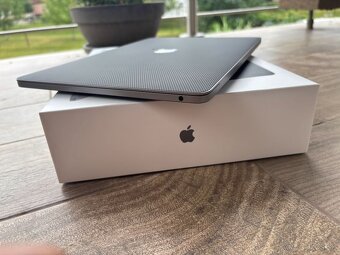 MacBook Pro 13" M1 16GB RAM, 512GB NVME SSD Space Grey - 6