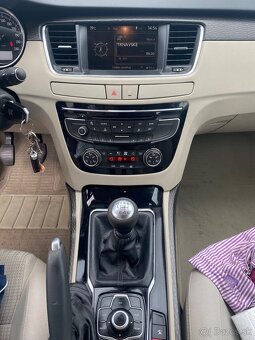 Predám Peugeot 508 SW, 2.0HDi 103 kW, r.v.2011 - 6