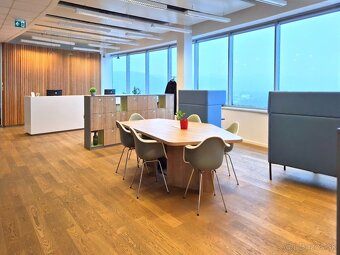 Súkromný kancelársky priestor pre 3-4 osoby v oblasti Regus - 6